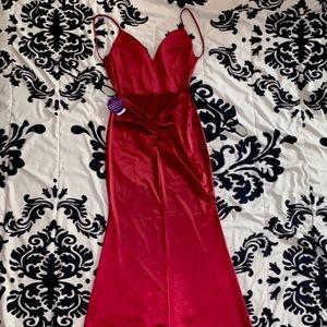 Beautiful prom dress from Windsor, brand new! 🌹